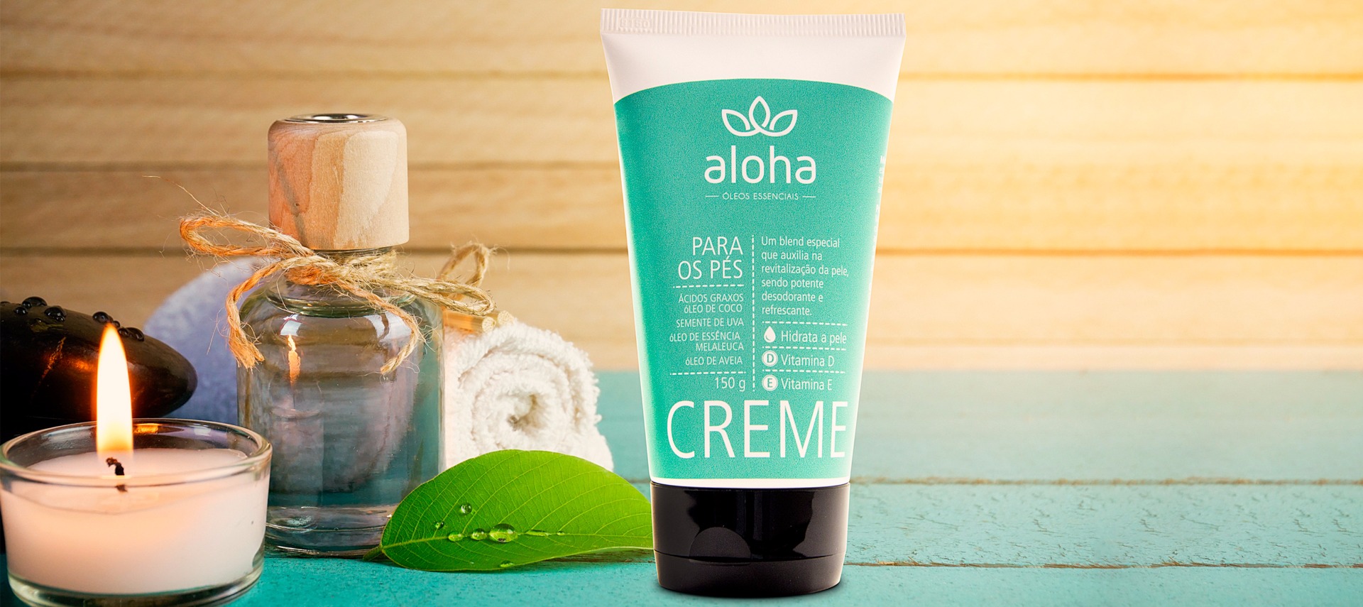 Creme para os pés Propriedades Creme hidratante para os pés com óleo essencial de melaleuca, auxilia na revitalização da pele. Formulação com um blend especial composto pelos óleos essencial de melaleuca e óleo de aveia, sendo potente antisséptico, desodorante e refrescante.  Possui vitaminas C, D e E derivadas da semente de uva. Ativos ÁCIDOS GRAXOS ÓLEO DE COCO SEMENTE DE UVA ÓLEO DE ESSENCIAL DE MELALEUCA ÓLEO DE AVEIA
