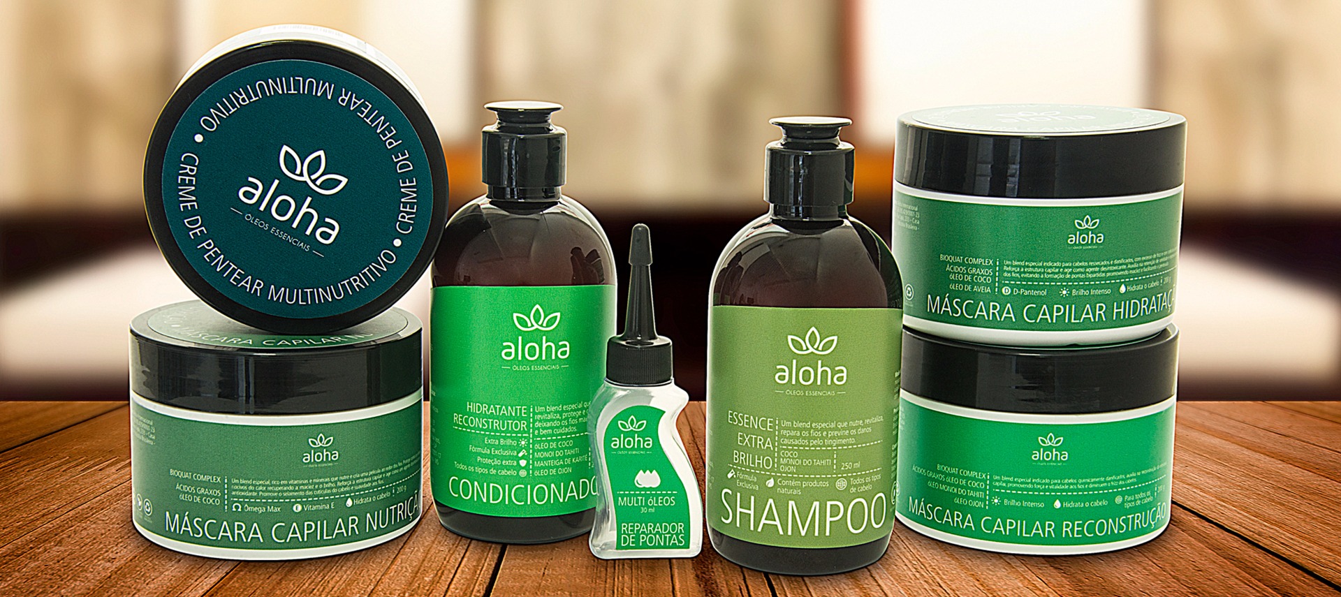 Reparador de pontas Multi óleos Reparador de pontas anti-frizz, nutre e promove brilho extremo aos cabelos. ATIVOS: ÓLEO DE ALOE VERA ÓLEO DE ROSA MOSQUETA ÓLEO DE SEMENTE DE UVA ÓLEO DE ALGAS MARINHAS ÓLEO DE AMÊNDOAS DOCE APELO: • Para todos os tipos de cabelos; • Ideal para cabelos fragilizados e quebradiços; • Uso diário. Creme para pentear Multinutritivo Um blend especial que hidrata os fios do cabelo, reforça a estrutura capilar e age como um agente desintoxicante. Evita os danos irreparáveis das cutículas dos fios. Restaura as fibras capilares e promove o brilho, o selamento das cutículas do cabelo e proporciona suavidade aos fios. ATIVOS: ÁCIDOS GRAXOS ÓLEO DE COCO VITAMINA E EXTRATO DE NOIX DE GRENOBLE PRO-QUERATIN ÔMEGA MAX